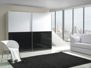Šatní skříň LUX 5 bílý lesk / černý lesk