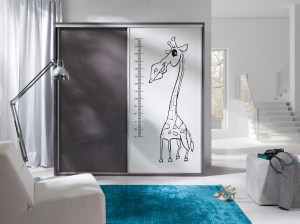 Šatní skříň ZONDA Z20 šedá / bílý lesk žirafa